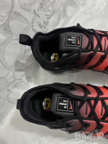 НОВИ: Nike Air VaporMax+, разм. 42.5, 100% оригинал, снимка 8 - Ежедневни обувки - 52395518