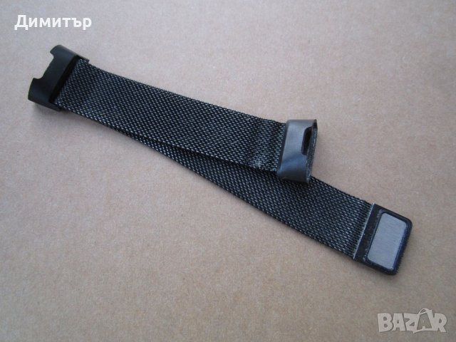 Метална каишка с магнит за Fitbit Charge 3 и 4 - отлична, снимка 2 - Смарт гривни - 48997639