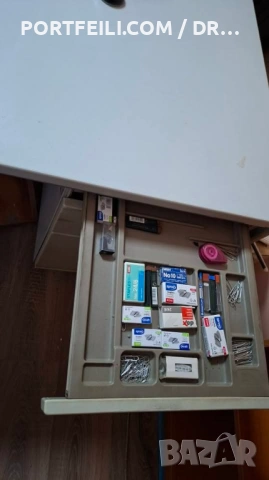 Масивно офис бюро с метална рамка и вградени шкафчета, снимка 7 - Бюра - 53620831