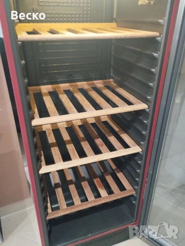 охладител за Вино , снимка 5 - Хладилни витрини и фризери - 53808076