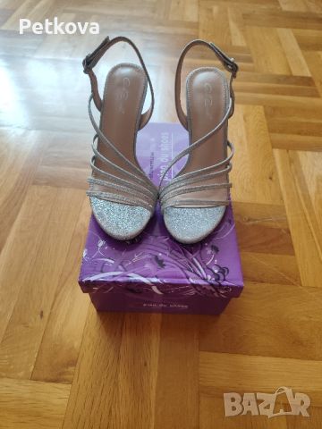 Дамски сандали, снимка 1 - Дамски елегантни обувки - 45821155