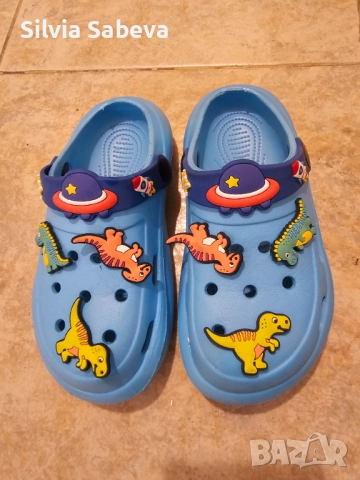 Детски крокс 29 размер, снимка 2 - Детски сандали и чехли - 52456936