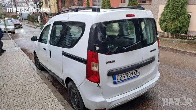 Dacia Dokker 1.5 dCi – нисък разход, голям товарен обем, снимка 3 - Автомобили и джипове - 53382144