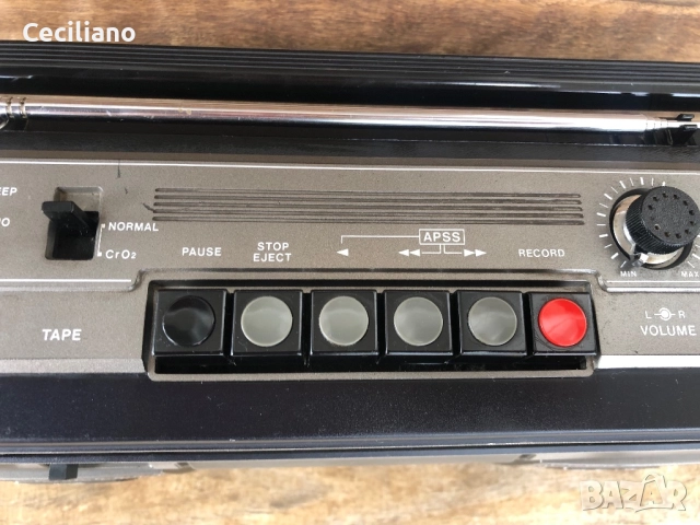 Радиокасетофон Sharpс GF-8080E, снимка 10 - Радиокасетофони, транзистори - 52676813