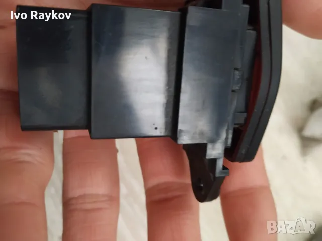 Бутон авариини за Hyundai Sonata , KIA Carens I , 864W0140, снимка 3 - Части - 49809976