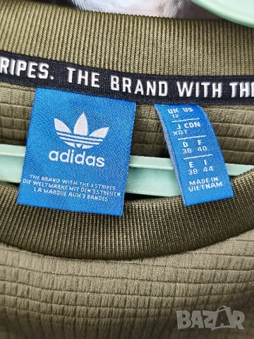 Оригинална Adidas дамска блуза S/M размер , снимка 4 - Блузи с дълъг ръкав и пуловери - 47264423