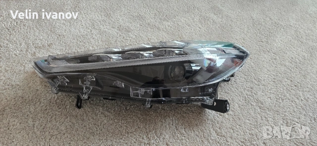 ляв лед фар за тойота корола крос