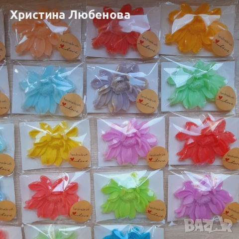 Глицеринови цветя, снимка 2 - Декорация за дома - 51382990