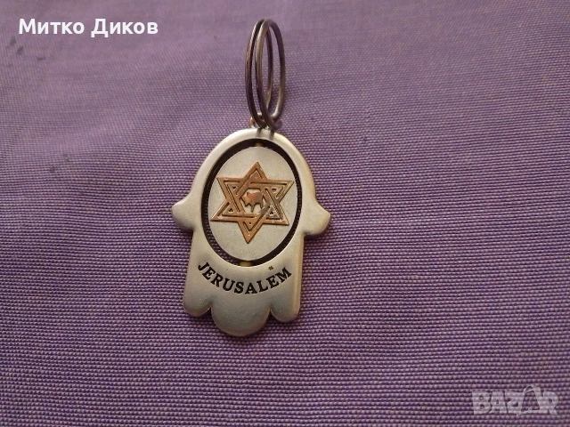 Ключодържател Долче Габана кожен-метал-насекомо смола- прага- йерусалим, снимка 13 - Колекции - 43038143