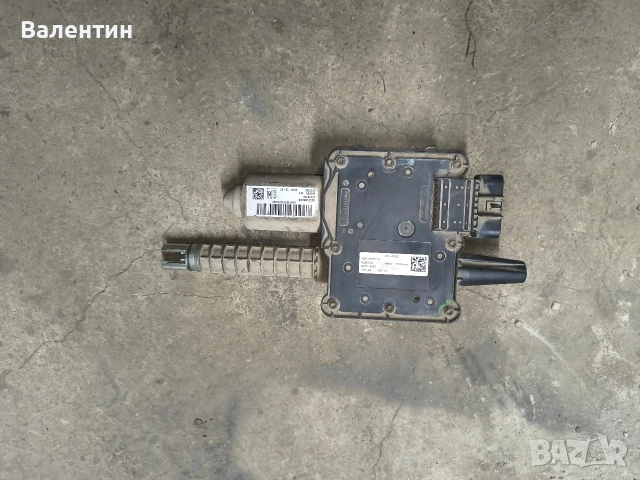 Продавам механизъм за електронна ръчна спирачка за Opel Astra J /MerivaB