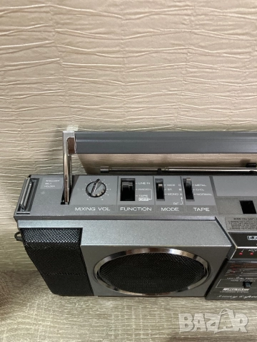 HITACHI TRK-6701W , снимка 9 - Радиокасетофони, транзистори - 52535009