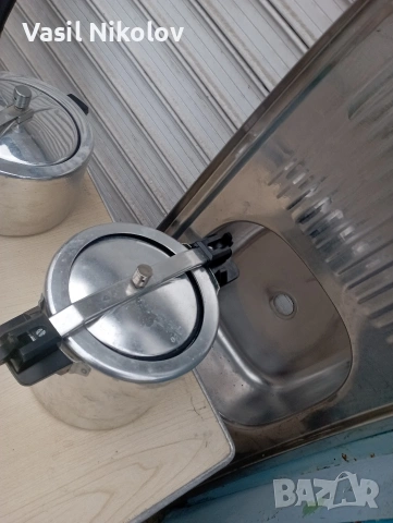 Тенджера под налягане от соца , снимка 2 - Съдове за готвене - 54298134