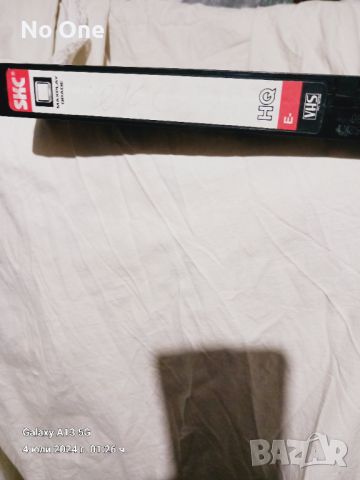 Продавам видео касета със секс  записи 3ч. от 90те години   , снимка 1 - Други жанрове - 46464554
