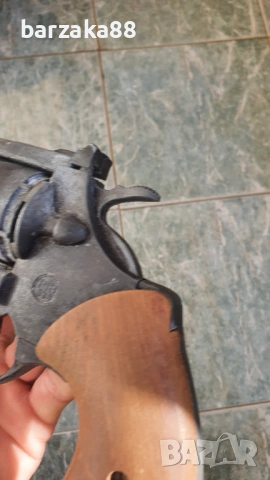 Стар Газов Револвер Italy, снимка 6 - Колекции - 54283245
