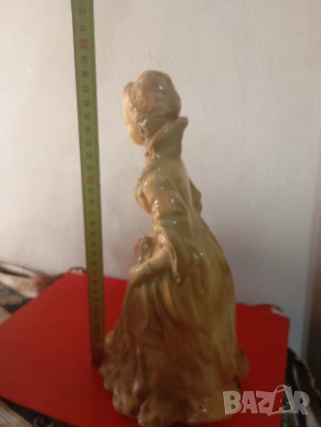 статуетка - викторианска дама, снимка 4 - Други ценни предмети - 53837886