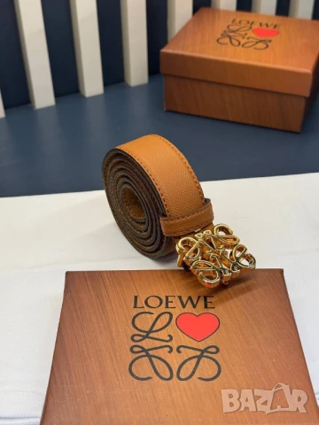 колани от естествена кожа в кутия loewe 