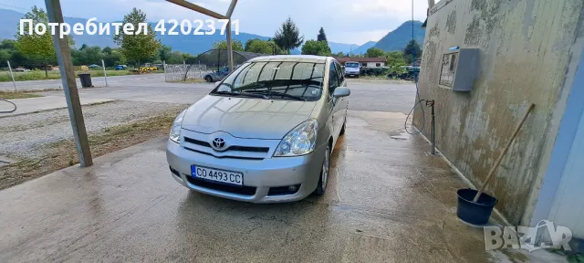 Продава Toyota Corolla Verso 2.2, снимка 1 - Автомобили и джипове - 46922057