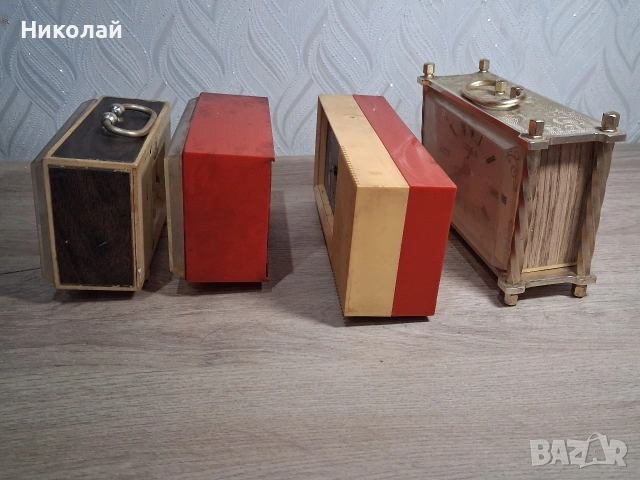 Лот 4 броя електро механични будилници Слава Наири за ремонт части, снимка 11 - Антикварни и старинни предмети - 53618398