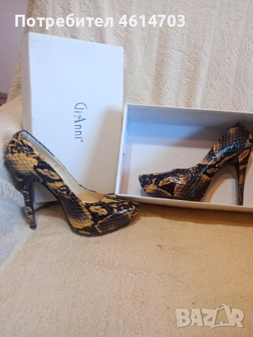 дамски луксозни обувки почти не обувани 