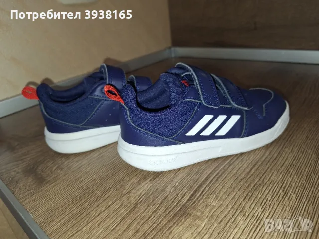 Маратонки Adidas, снимка 2 - Детски маратонки - 47068398