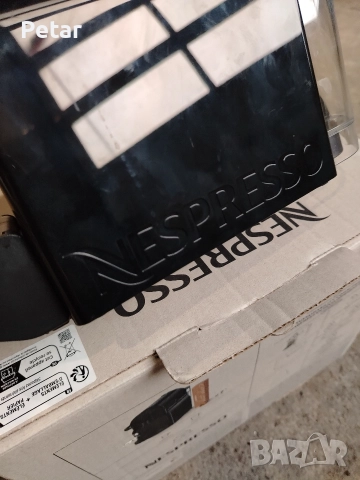 Nespresso кафе машина, снимка 5 - Кафемашини - 52708850