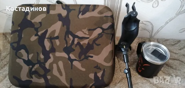 Нови FOX-кутия,стойка за кеп+колче,чаша , снимка 3 - Такъми - 50233036