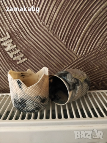 Интересна кутия за динозавърско яйце с впечатляващ дизайн, висока 14 см. Много добре запазени., снимка 6 - Играчки за стая - 54042750