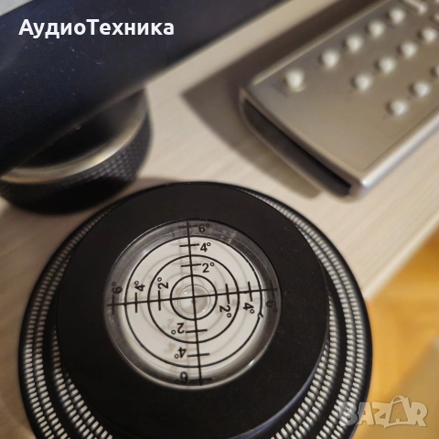 ПРОМО/Клампа Aluminum Stabilizer with Bubble Level Black Cтабилизатор, снимка 3 - Грамофони - 54258522