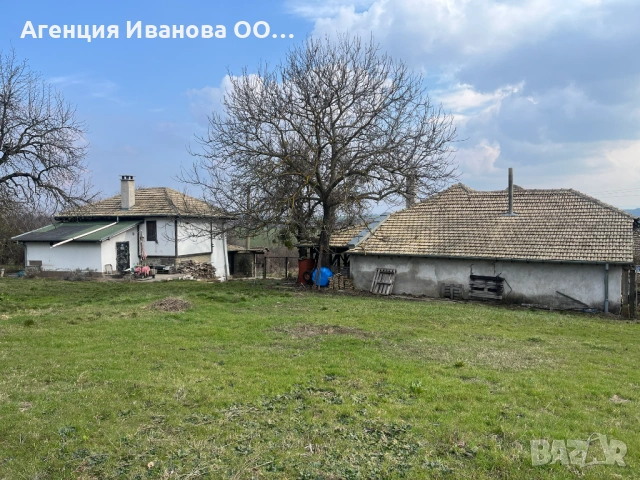 Две къщи в един парцел, снимка 16 - Къщи - 53826804