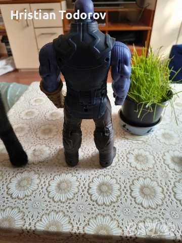 Екшън фигура Thanos (Marvel), снимка 4 - Колекции - 51710574