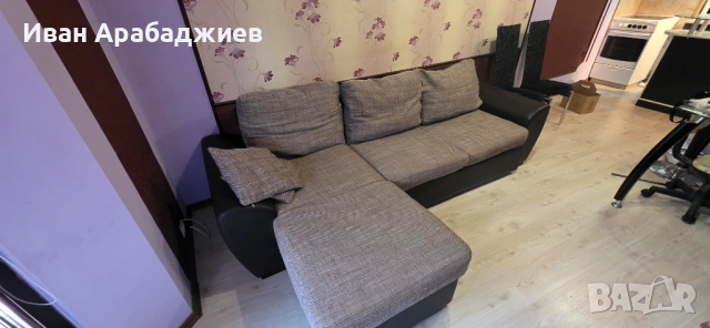 Разтгтелен диван с лежанка