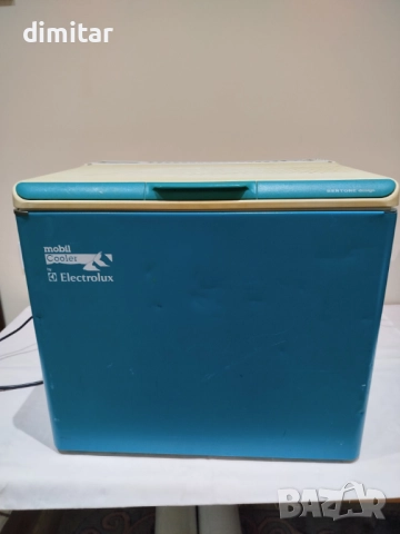 Амонячен  хладилник на 12 /220 волта и газ 