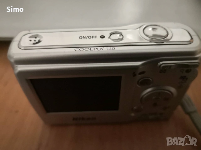 Фотоапарат Nikon coolpix L10, снимка 2 - Фотоапарати - 54175528