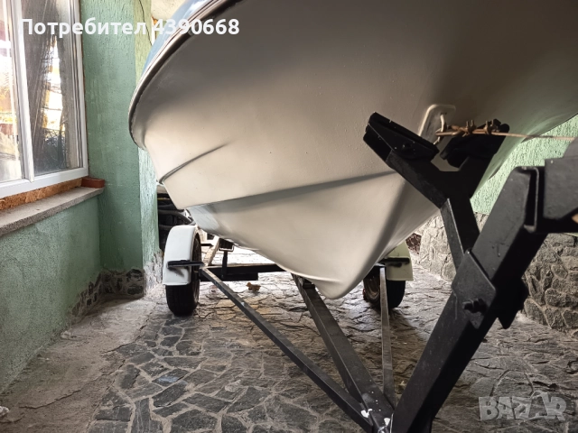 Лодка ELAN Gliser GT402 с колесар, снимка 8 - Воден транспорт - 52509218