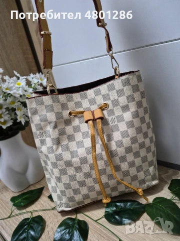 Стилна дамска чанта 