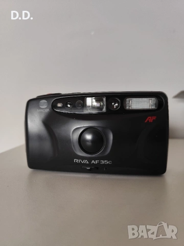 Лентов фотоапарат Minolta Riva AF-35c