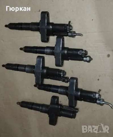  Инжектюр за Komatsu D155    Bosch  6127 - 11  - 3104 