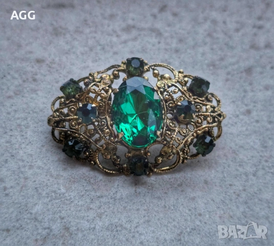 Филигранна брошка със зелени кристали, снимка 2 - Антикварни и старинни предмети - 38320085
