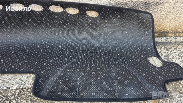 Покривало за табло, полиестер, UV устойчив, за Toyota Avensis T25, снимка 3 - Аксесоари и консумативи - 53708102