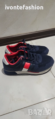 маратонки томи хилфигер