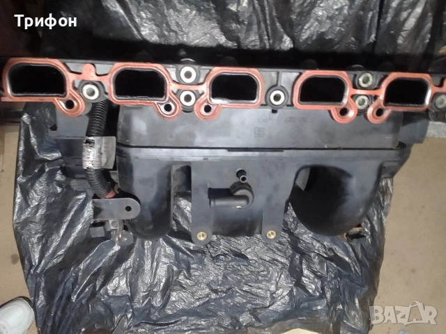 Смукателен колектор БМВ е39 , снимка 3 - Части - 54082000