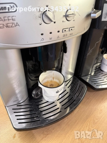 Кафе машина Delonghi, снимка 2 - Кафемашини - 50743526