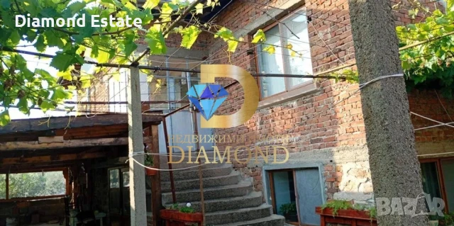 Двуетажна къща в село Опан, общ. Опан, снимка 2 - Къщи - 51025475