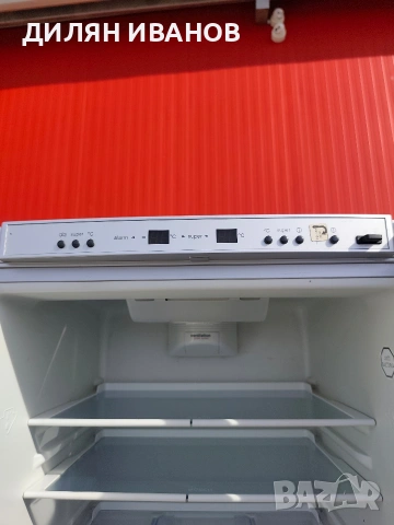 Хладилник с фризер Bosch , снимка 10 - Хладилници - 53574720