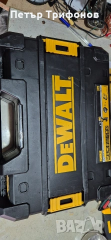 Винтоверт DEWALT DCD790, снимка 5 - Винтоверти - 54242440