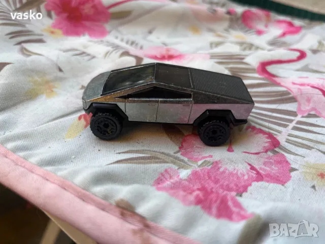 Hotwheels-Tesla, снимка 1 - Колекции - 46938969