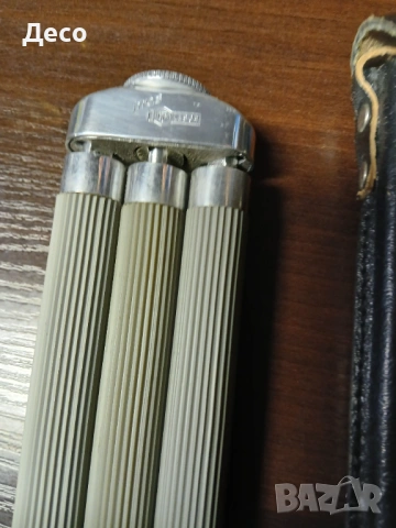 Стар статив,тринога за фотоапарат., снимка 2 - Антикварни и старинни предмети - 53477054