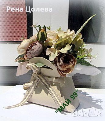 Кожена чантичка с цветя, снимка 3 - Подаръци за жени - 45636099