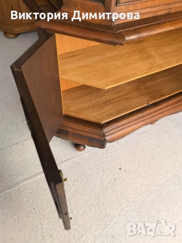 Витрина Chippendale , снимка 12 - Секции и витрини - 52081010