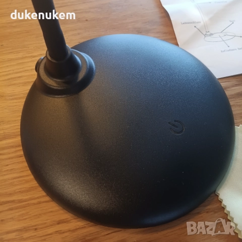 Настолна увеличителна лампа лупа 5X, 28 LED, с тъч управление, снимка 7 - Настолни лампи - 52652220